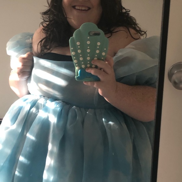 Meet your Posher, Kait - Picture 2 of 4